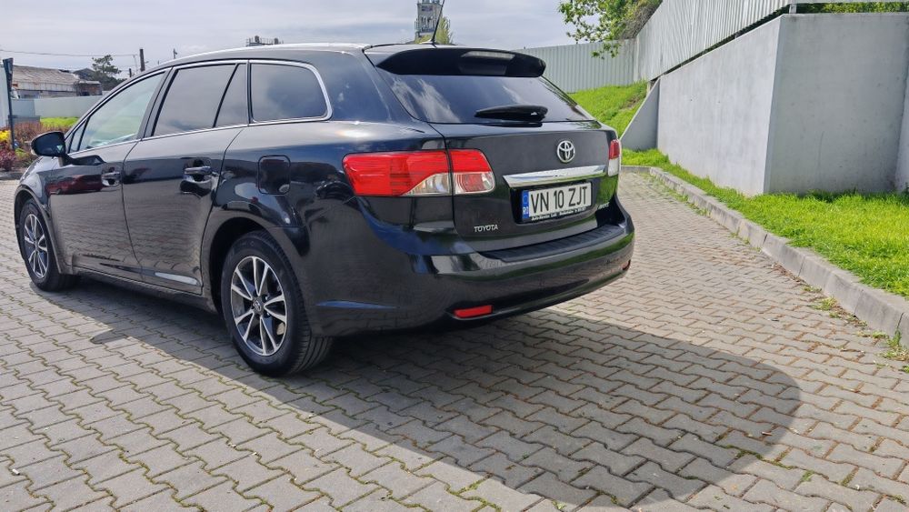 Toyota Avensis T27 2.0d 124 cp