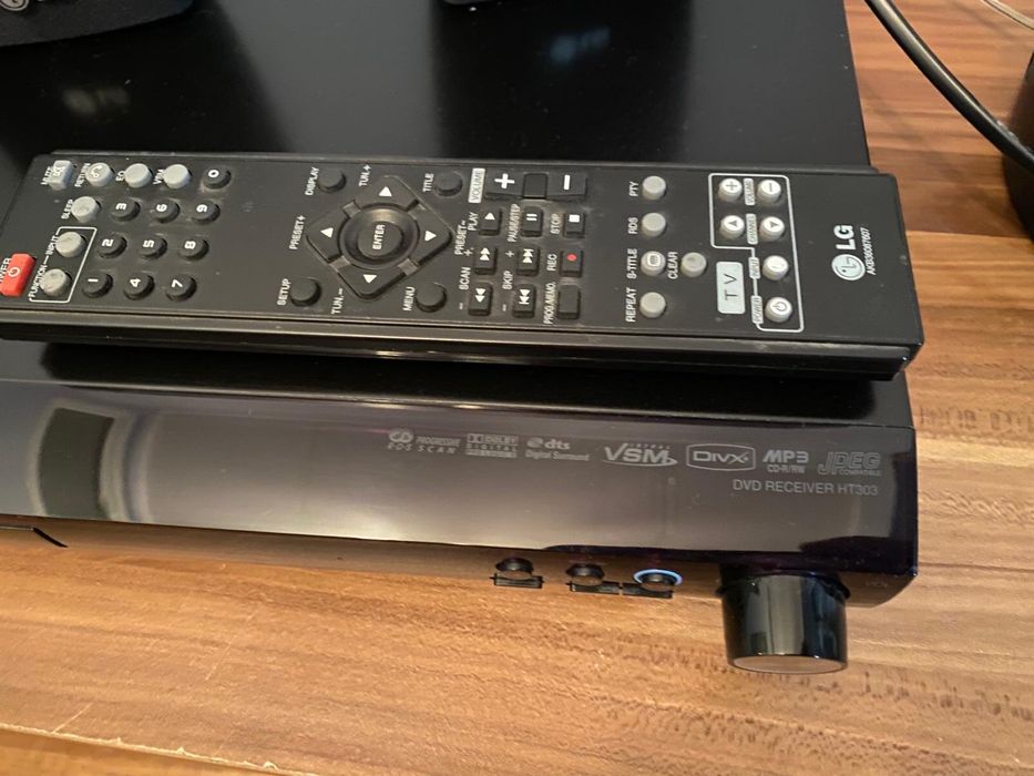 Sistem audio Home Cinema LG HT303PD