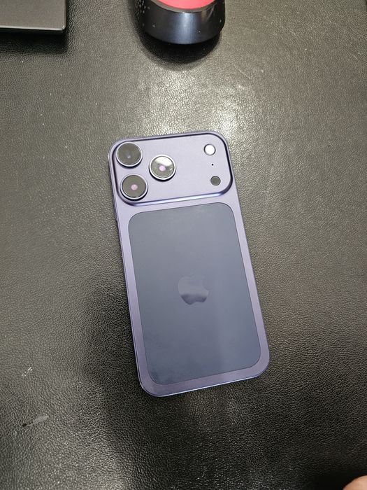 Айфон 11 , переделанный на 17 про