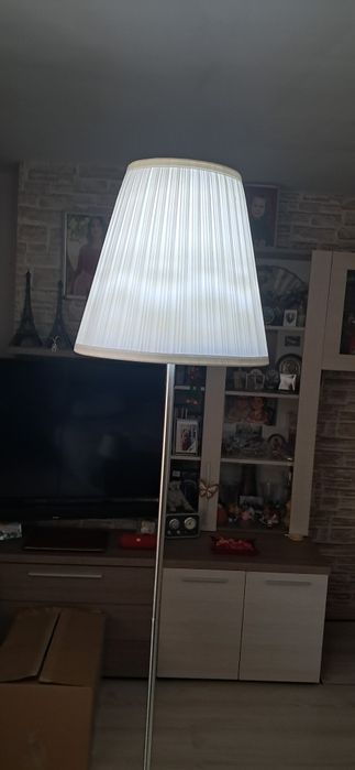 Lampadar Ikea in perfecta stare