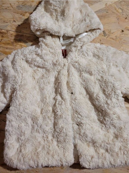 Geaca Nike 18-24 luni si blanita
