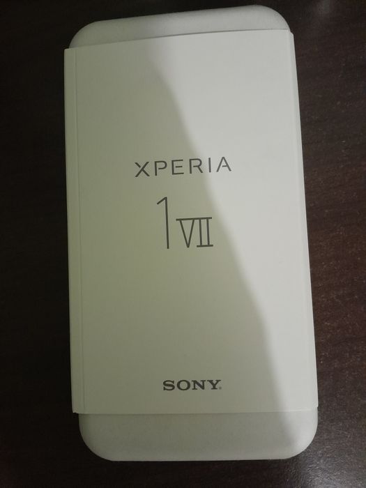 Vand telefon sony xperia 1 vll
