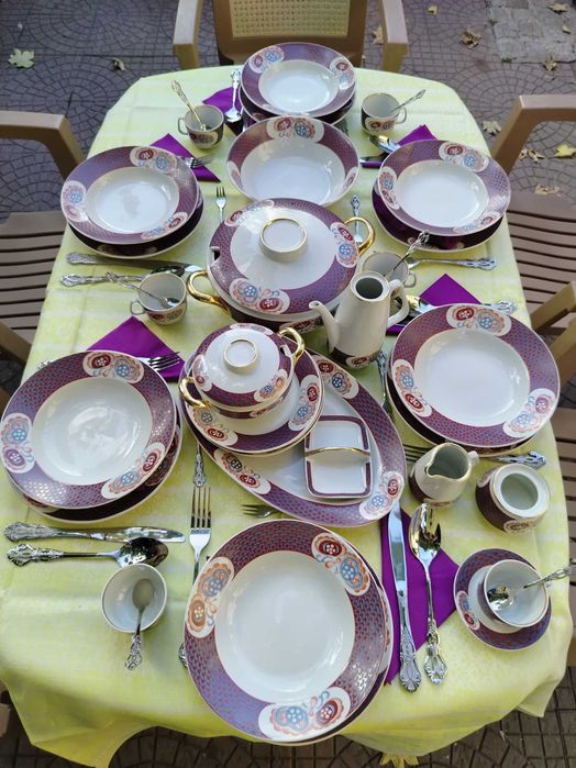 НОВ Сервиз за хранене