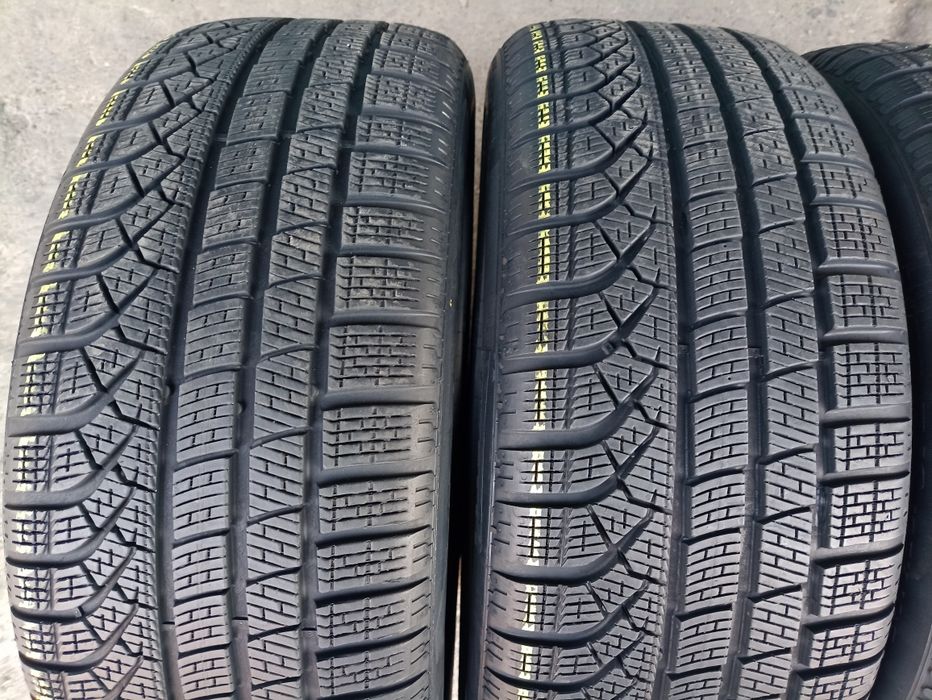 4 anvelope de iarna Pirelli 245/50 R19 dot 2222