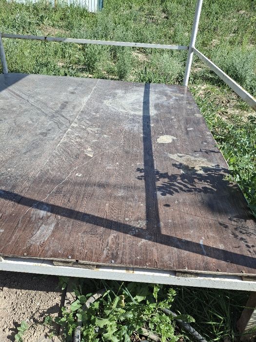 Тапчан железный компактный