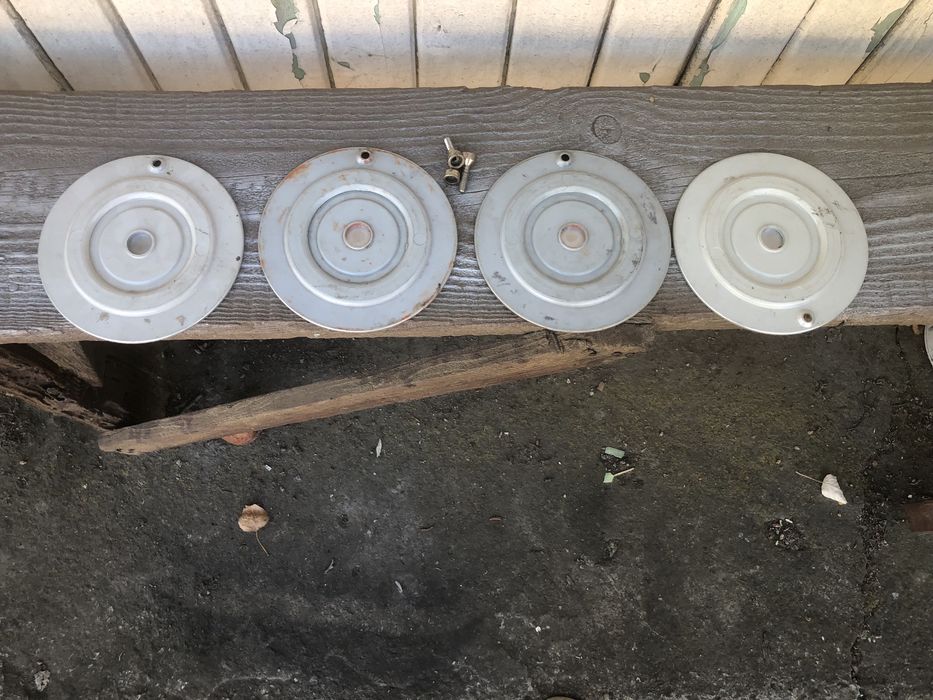 VW Transporter T3  Гума 155 15 Семперит капачки джанти rial