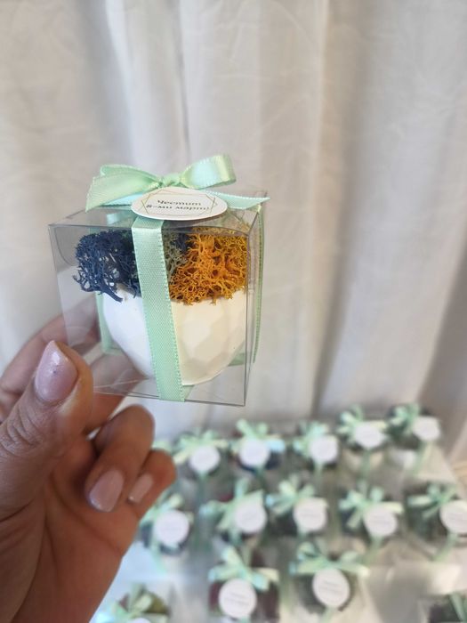 Нежни подаръци за осми март! САМО 2,56€!