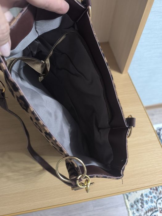 Продам женскую сумку