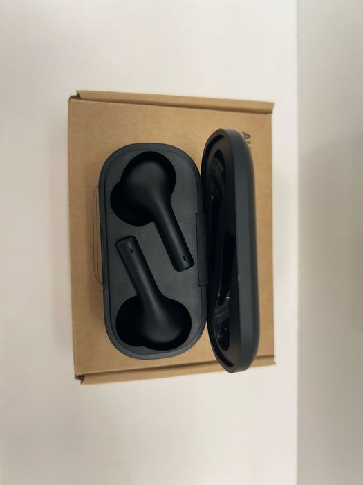 Безжични блутут Слушалки Тапи Черни със зареждащ кейс Aukey Wireless Earbuds EP-T21S