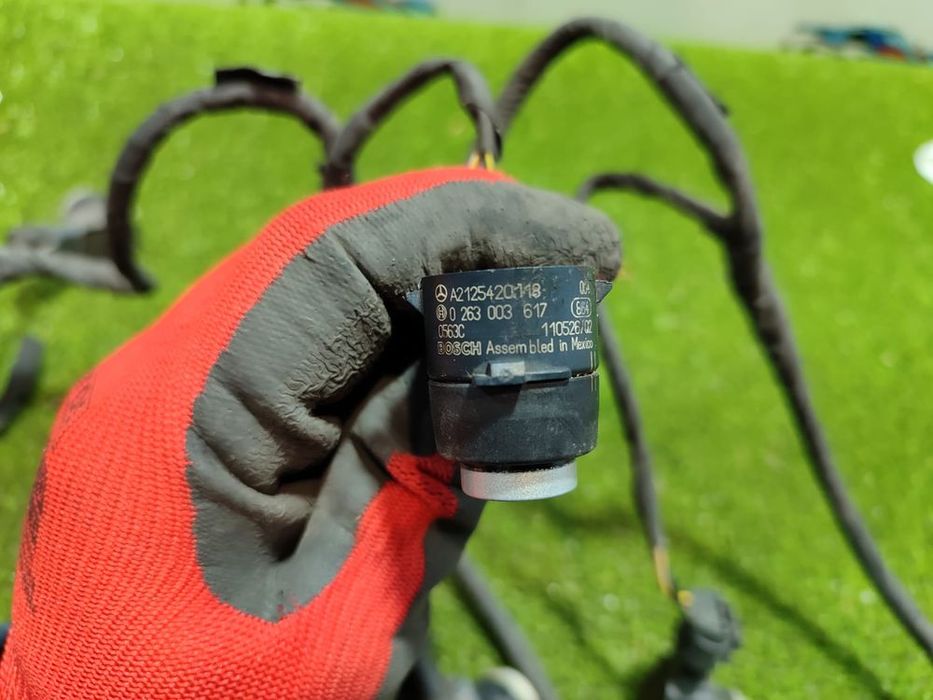 SENZORI PARCARE FATA MERCEDES BENZ C220 CDI 2011 2.1 DIESEL C-Class W204 COD OEM A2125420018 / 0263003616 / 2007-2015