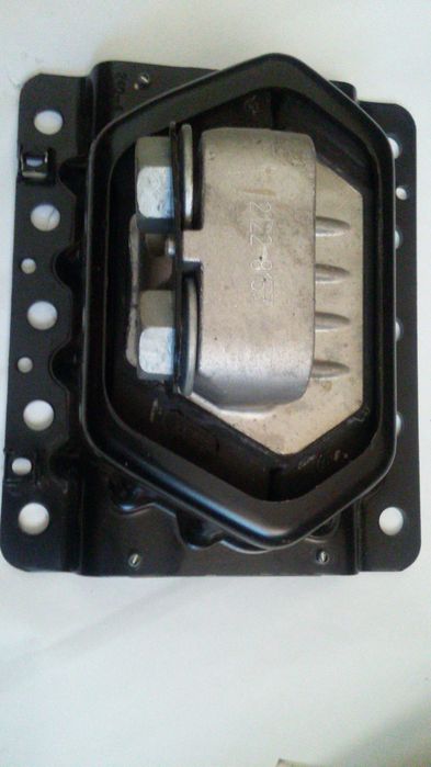 Подушка Двигателя .