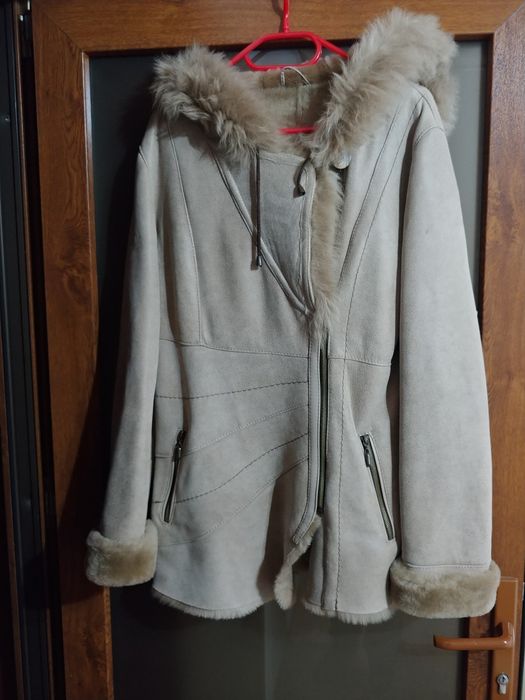 Cojoc de dama cambrat