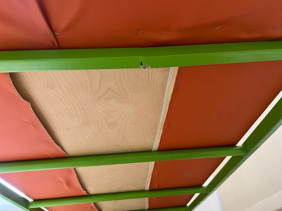 Кровать для пациентов.