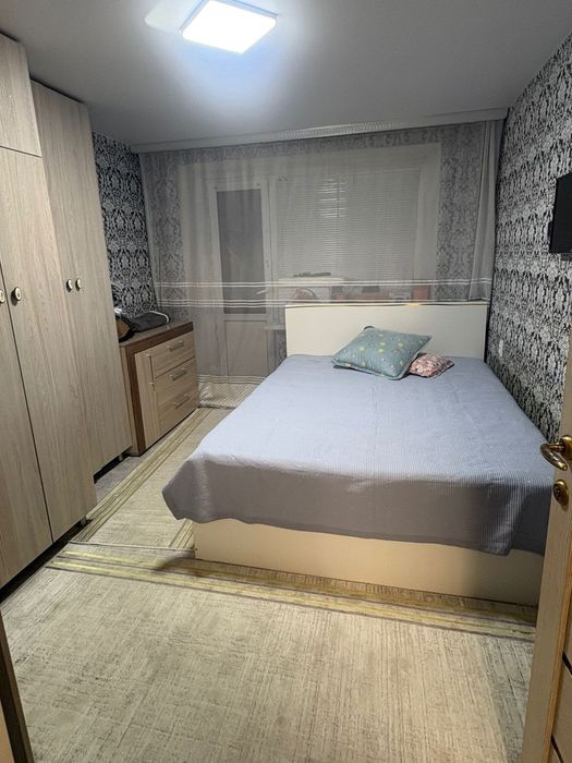 Продам 4 комнатную квартиру