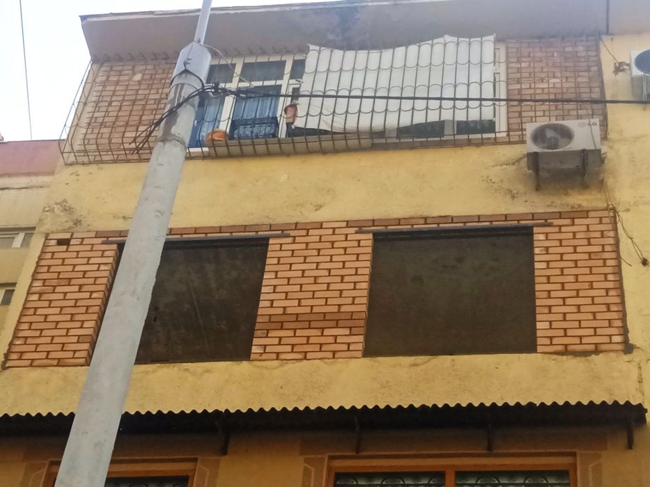 Balkonga g'isht teramiz.Kladka balkon . Керпичная кладка балканов