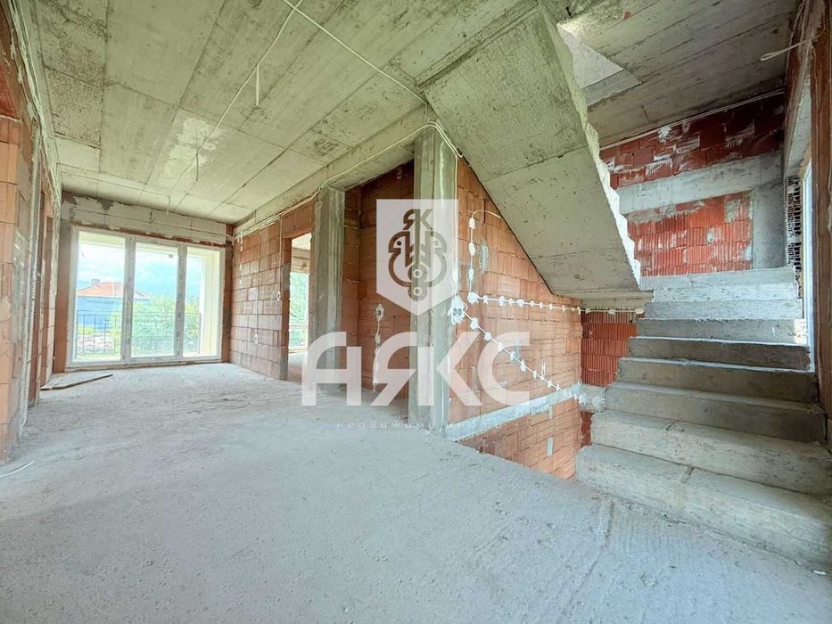 Продава се Къща в Костинброд - 370 кв.м за 1109 €/кв.м - Снимка #6