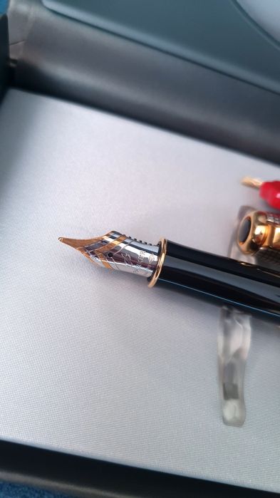 Ручка перьевая Parker