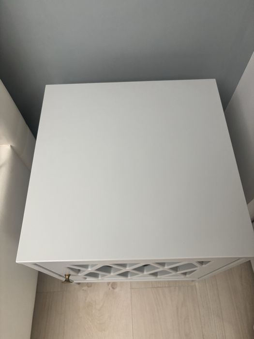 Set 2 noptiere moderne gri – design elegant