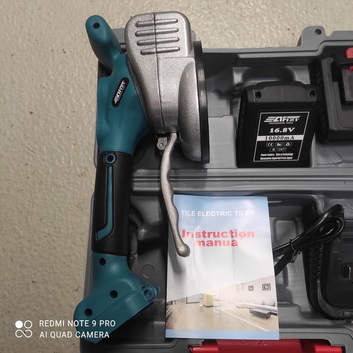 Ventuză vibranta pentru placi ,cu 2 acumulatori. 60kg