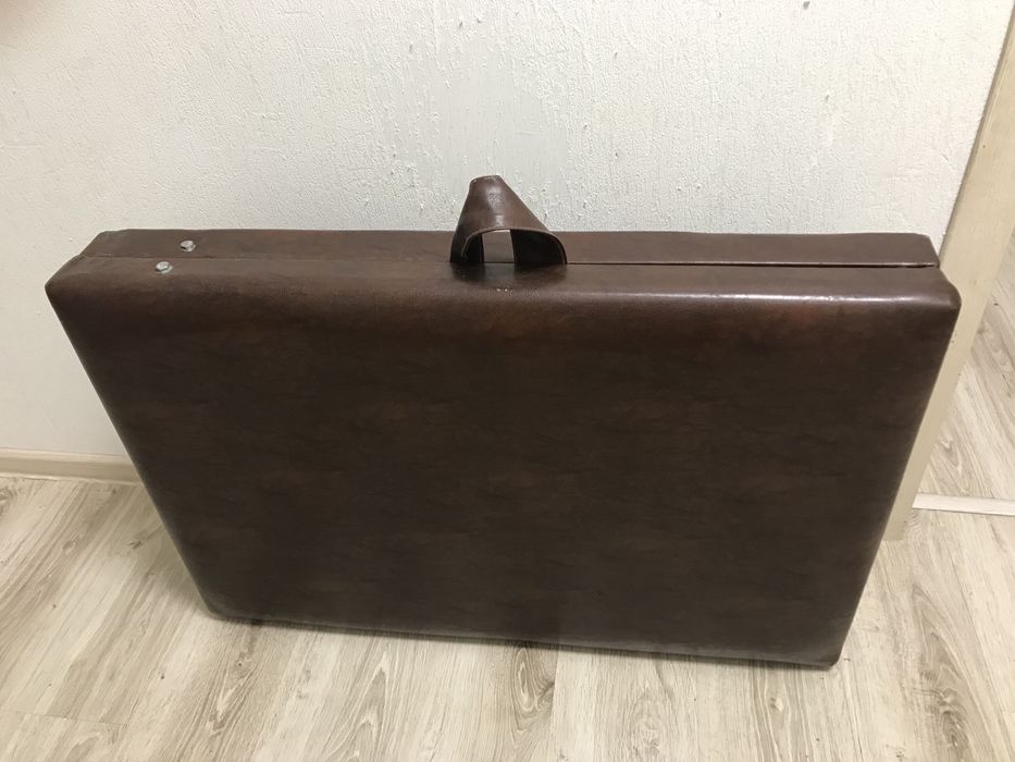Продам кушетку 15000тг