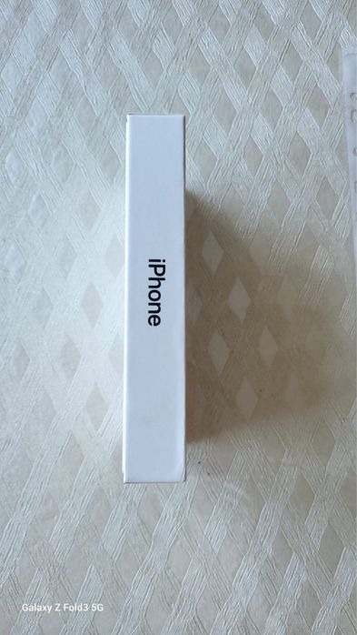 iPhone 13 темно синий
