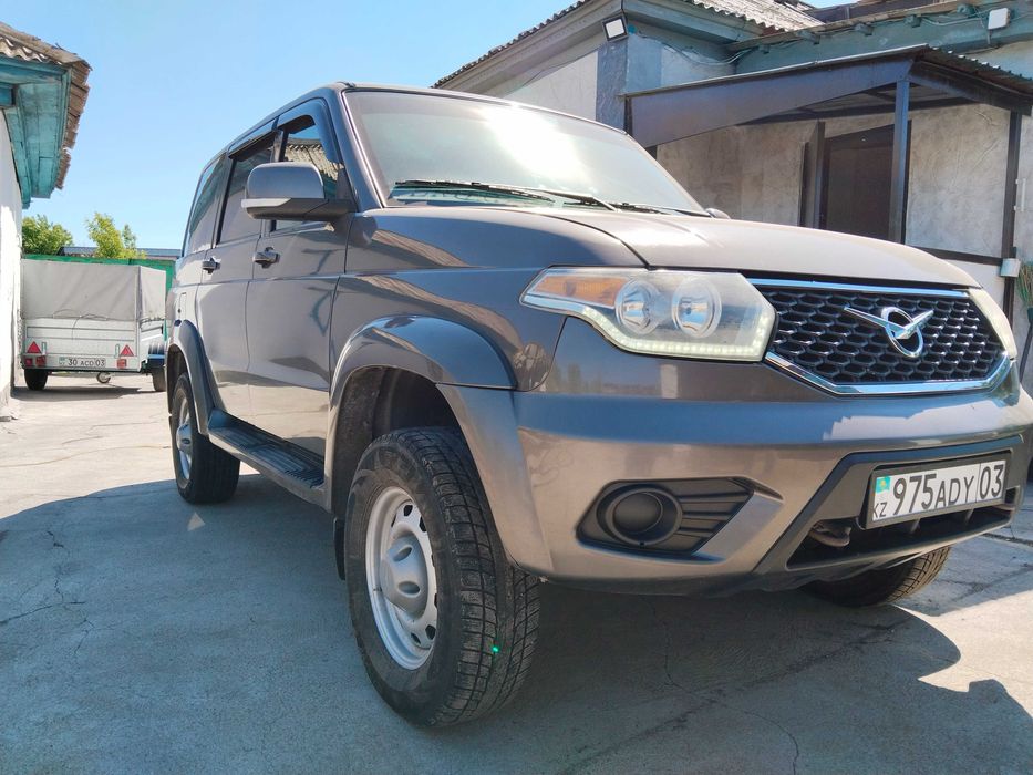 УАЗ Патриот 3163