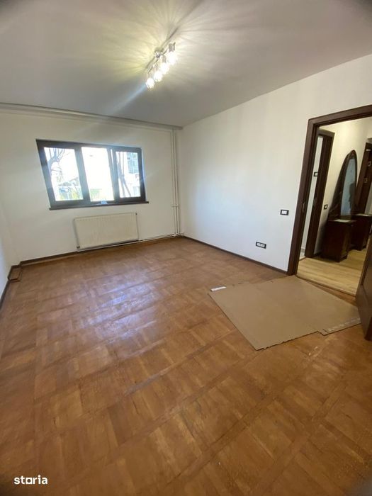 Spatiu de 2 camere cu bucatarie, grup sanitar RENOVAT, Casa de Cultura