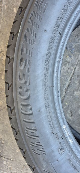 2 anvelope vara runflat ca noi Bridgestone 245/50/18,dot 2021.Pretul este pe bucata.