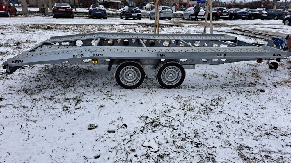 Închiriez platforma