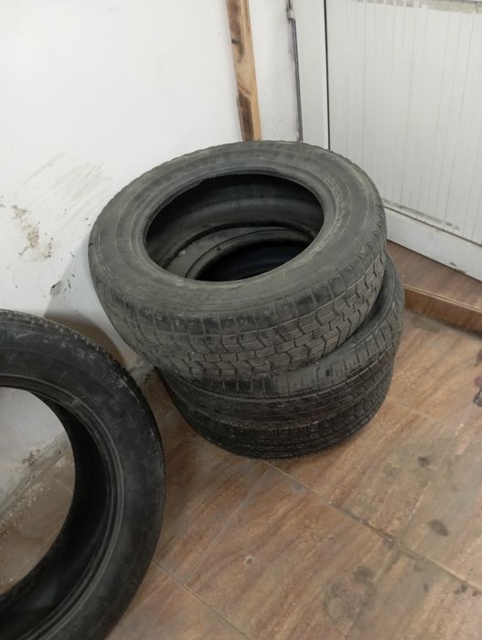 Шины  продам средном состояние