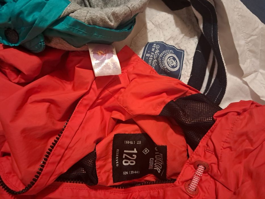 3 тънки якета 122-128 - общо 5€