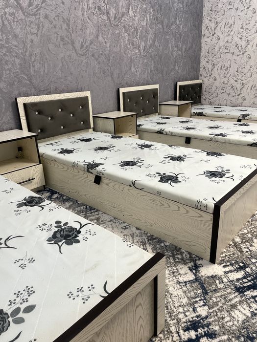 Каровать сундук одинаковые крават