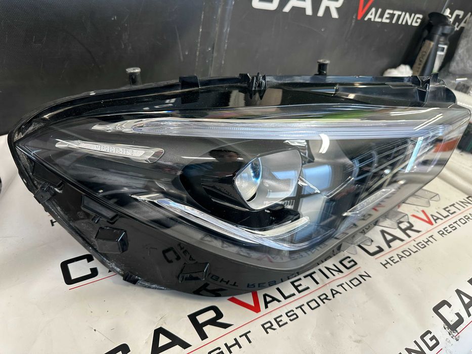 Фарове фар десен Mercedes CLA 118 farove far Мерцедес ЦЛА 118