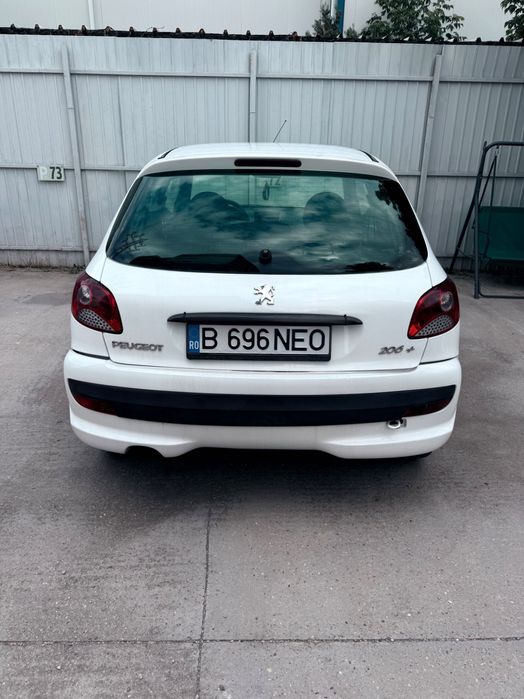PEUGEOT Unknown Model 2010 — imagine 4