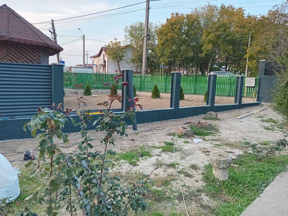 Garduri si porti din panou stil jaluzele si alte modele disponibile