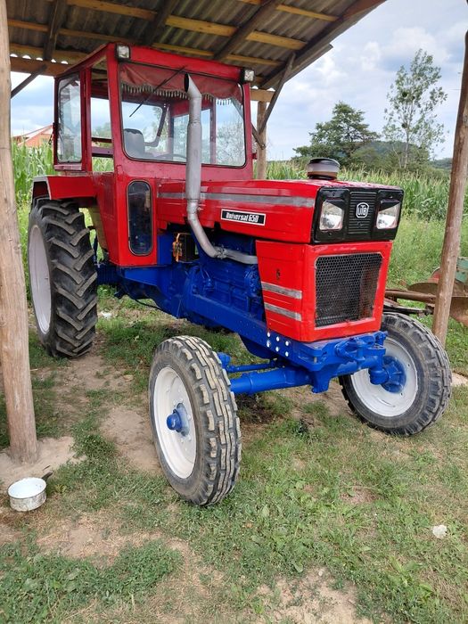 Tractor Universal 650 cu motor de Saviem