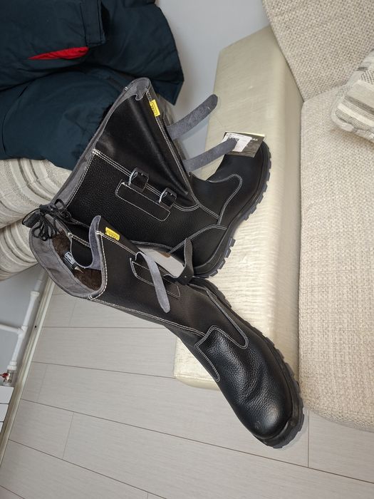 Продам робу и сапоги