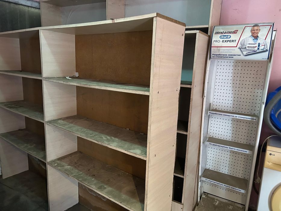 Срочно сатылады ветрина , келіп көріңіз