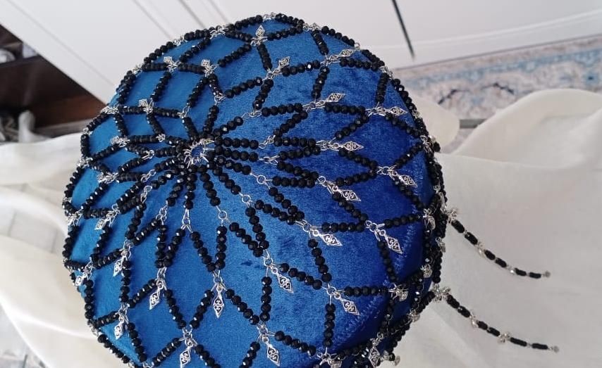 Тика, головной украшение.