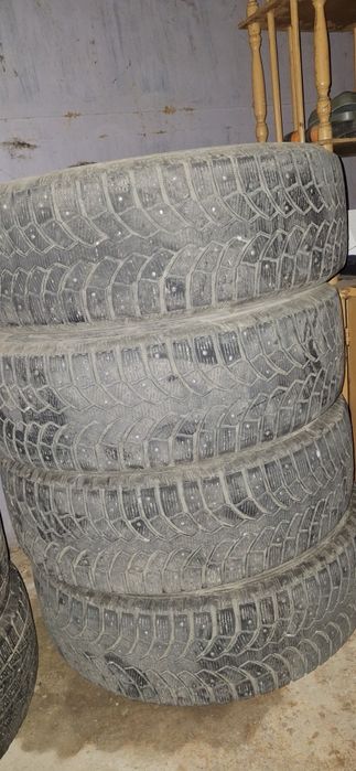 Шины зимние 235×65×17