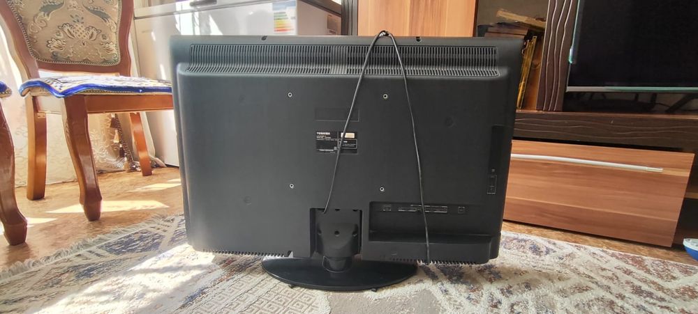 Продам телевизор TOSHIBA