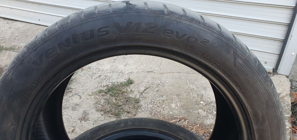 2x Hankook Ventus V12 245/45/18