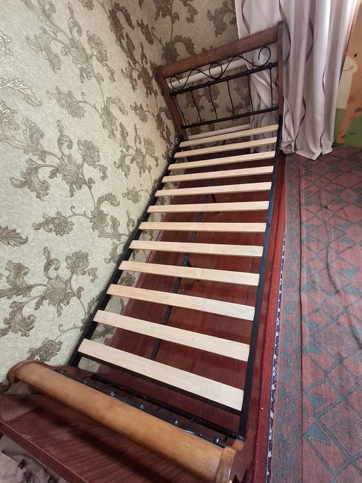 Кровать б/у односпалка (Чехия)