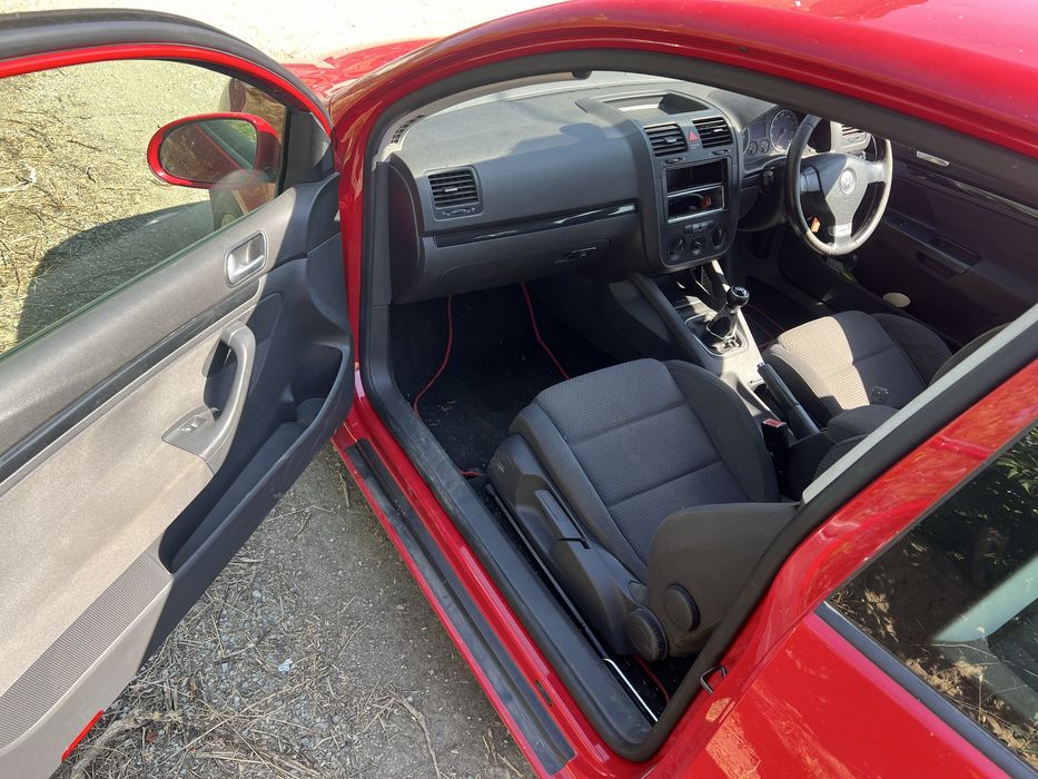 Голф 5 2.0 140 16v  само на части