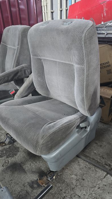 Продам сидения кресла капитанские