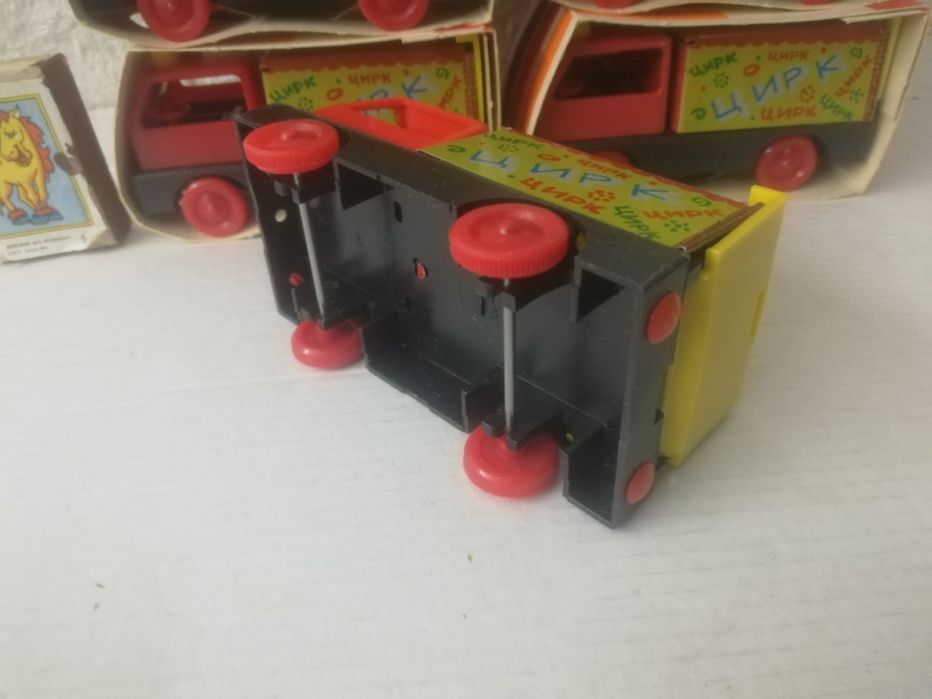 Машинки, новые СССР.