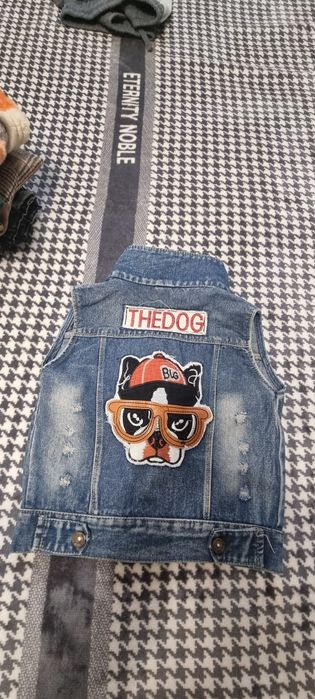 Желетка джинсовая на 2_3 года