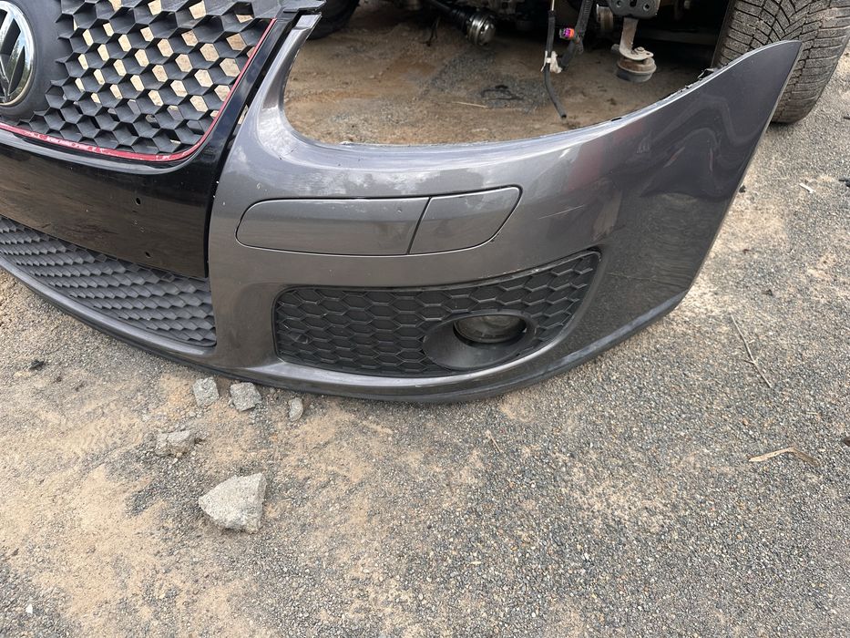 Предна броня голф 5 гти / vw golf 5 gti