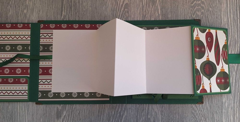 Албум в тъмно зелено с коледни елементи, ръчна изработка /53.37