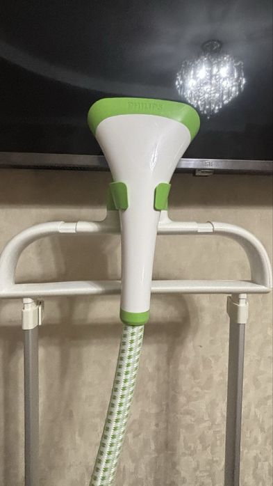 Вертикальный отпариватель Philips ProTouch GC660